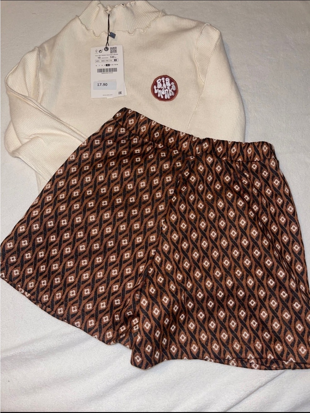 Zara Cream Ribbed Long Sleeve Top with Brown Patterned Shorts Set